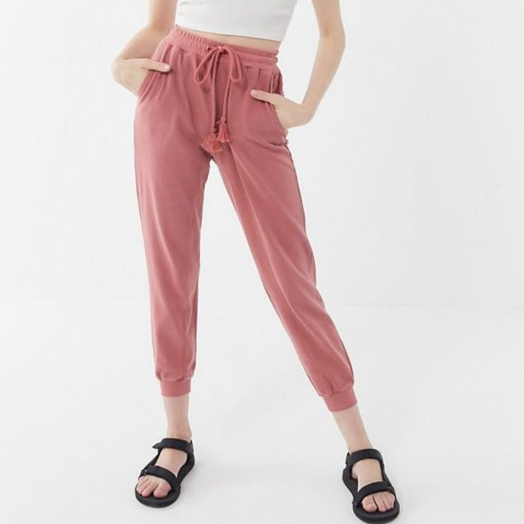 Free Assembly Women's Tapered Belted Fatigue Pants - Walmart.com